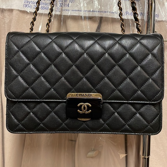CHANEL Handbags - Chanel Black Handbag